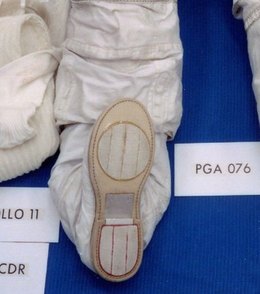 File:Armstrong suit boot sole S69-38889.jpg