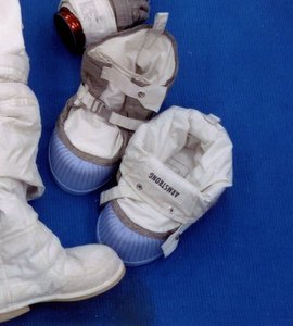 File:Armstrong lunar overboots S69-38889.jpg